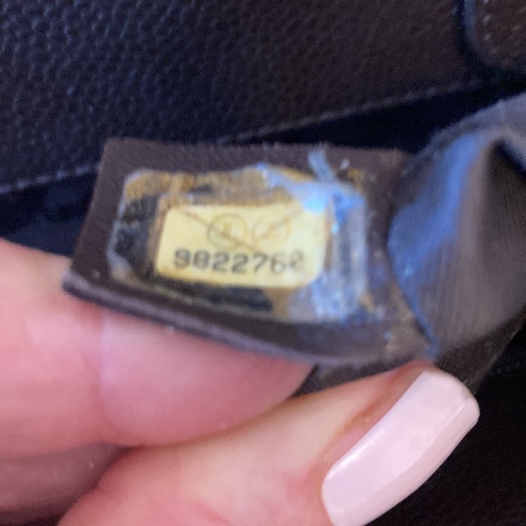 Chanel caviar tote with Card and serial number - Picture 5 of 5